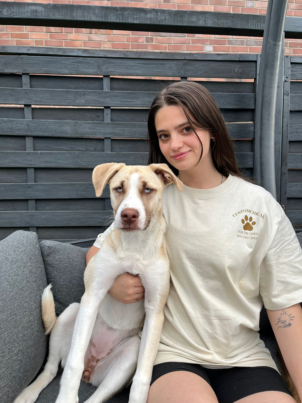 CustomChicas x Fellfreunde e.V - T-shirt